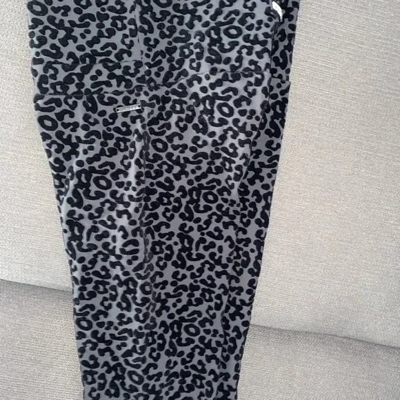 ECHT LEGGINGS - Picture 2 of 5